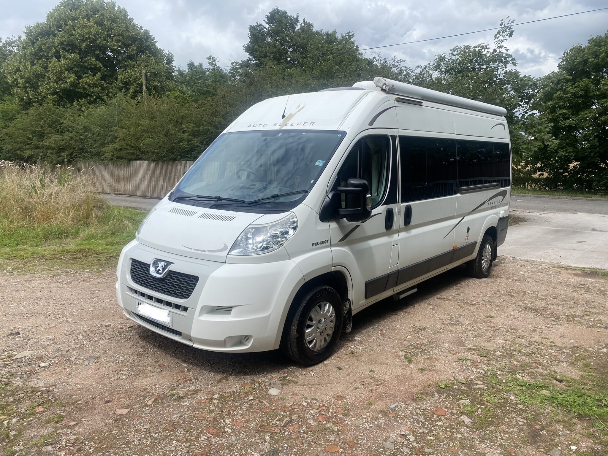 Autosleeper Warwick Duo Berth Belt Rear Lounge Motorhome For Sale